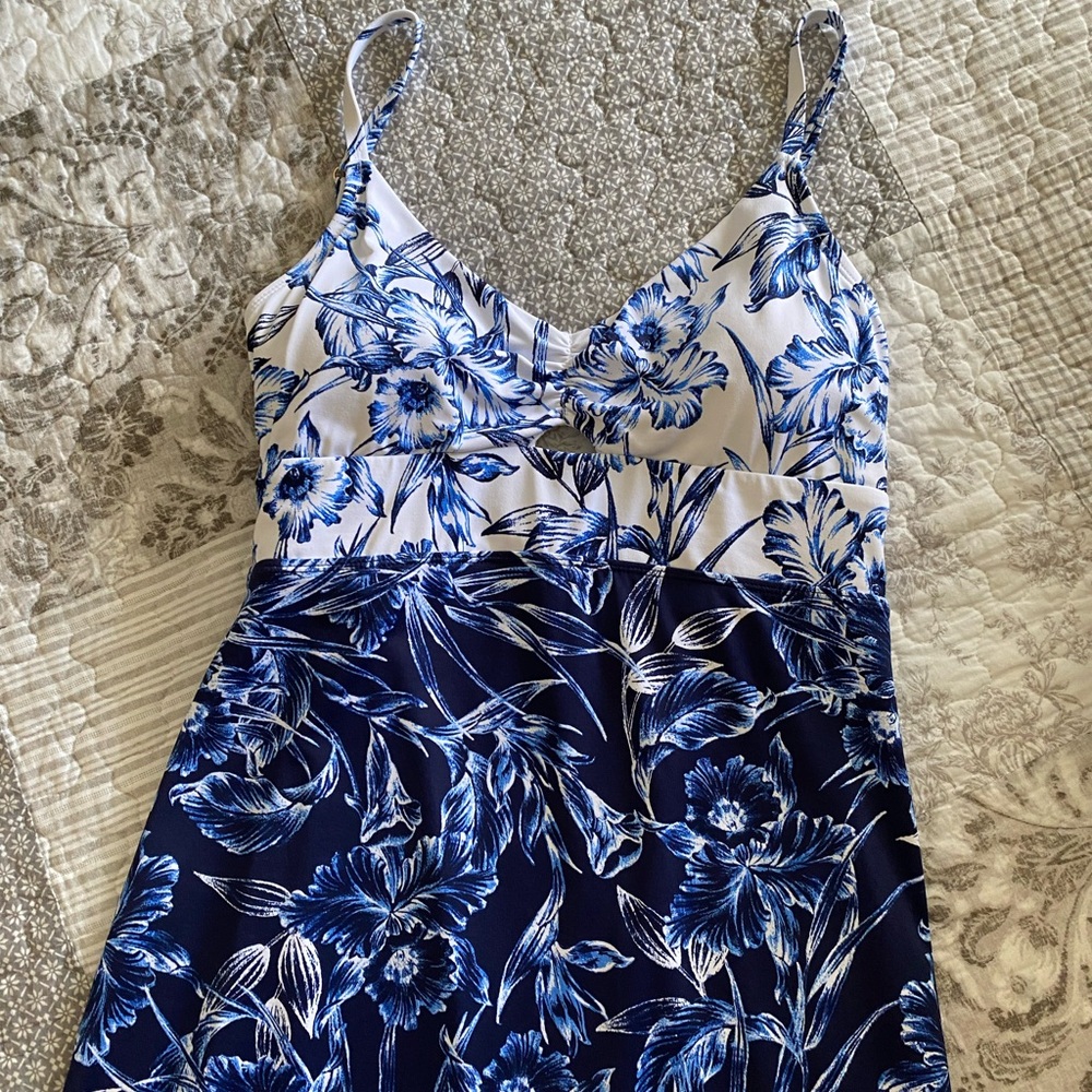 Tommy Bahama Blue and White Floral Dress, swimsuit fabric, worn once, like new.